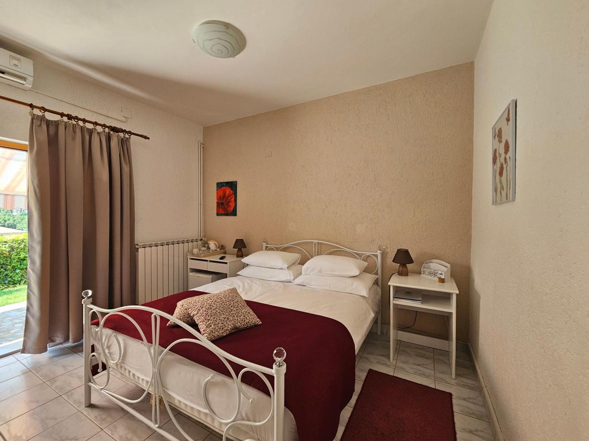 Apartments & Rooms Mikleus Apartment Moscenicka Draga