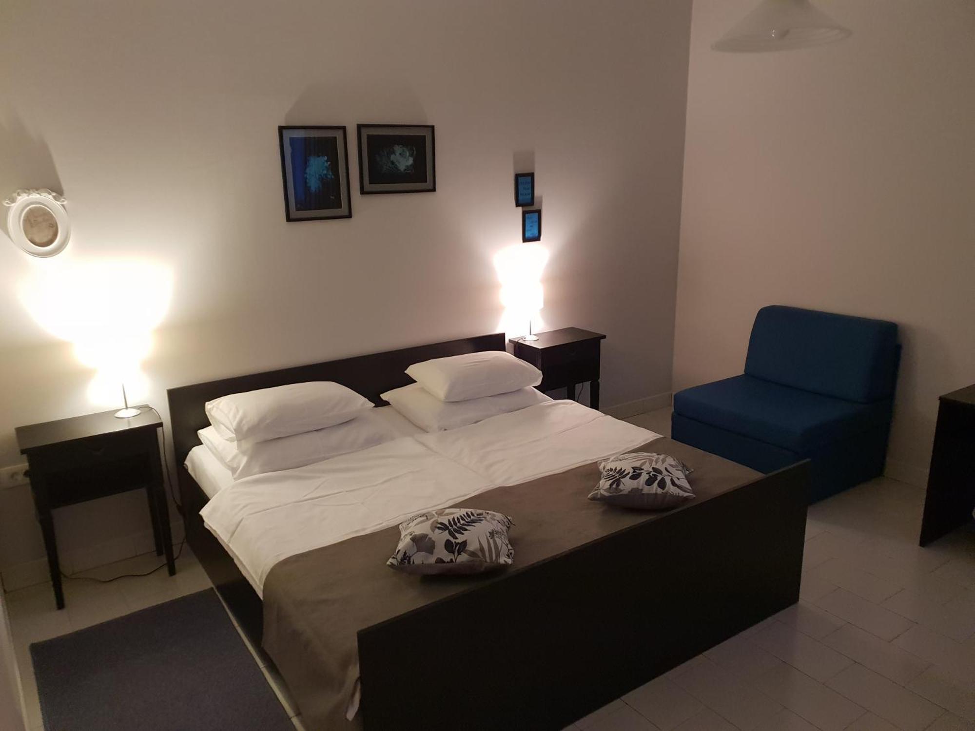 Apartment Apartments & Rooms Mikleus *