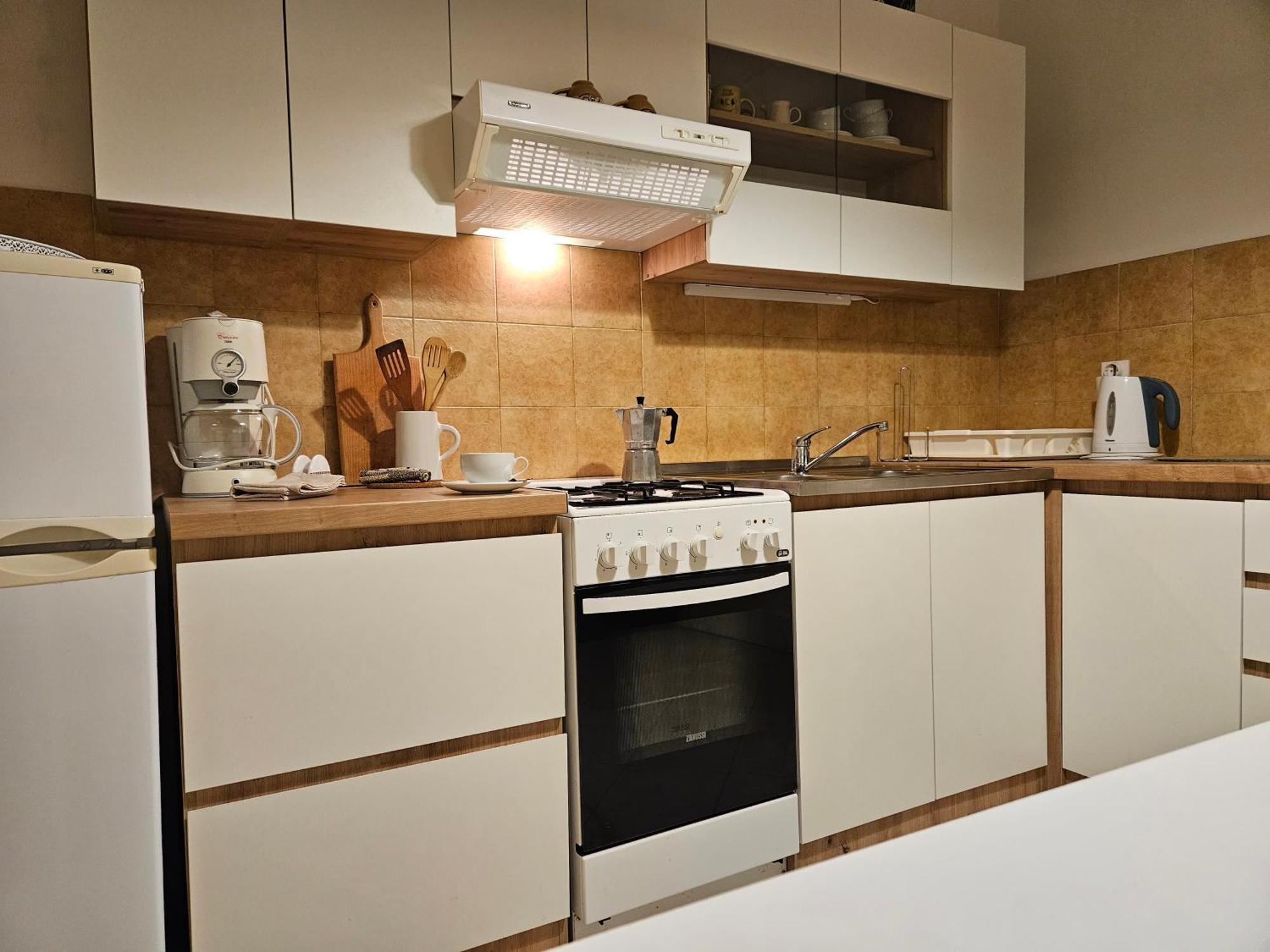 Apartment Apartments & Rooms Mikleus *