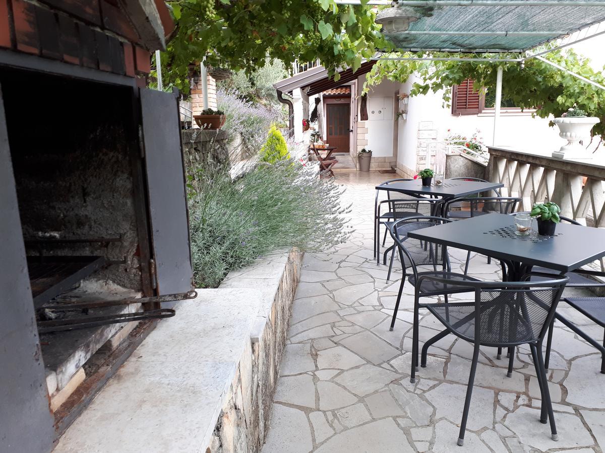 Apartments & Rooms Mikleus * Moscenicka Draga